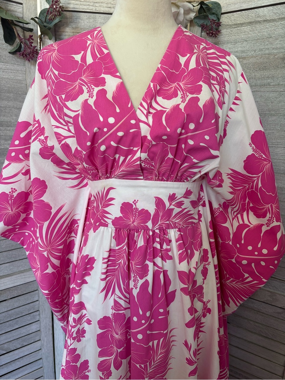 VINTAGE “TROPICAL EVE HAWAII” Pink Hibiscus/Palm Maxi Dress Caftan MuuMuu